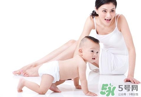新生兒手指甲根部發黑是怎么回事?是什么原因?