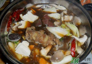 羊蝎子火鍋好吃嗎？羊蝎子火鍋涮什么好吃？