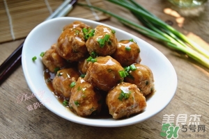 肉丸子可以用面粉嗎？肉丸子用什么粉？