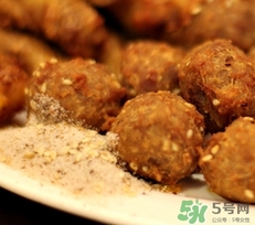 肉丸子可以用面粉嗎？肉丸子用什么粉？