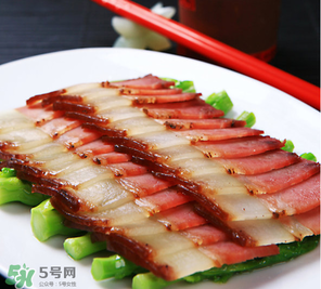 腌肉長毛了還能吃嗎？腌肉長綠毛了還能吃嗎？