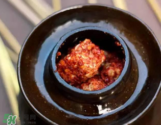 霉豆腐發黑還能吃嗎？霉豆腐長黑點還能吃嗎？