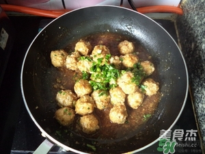 肉丸子可以用面粉嗎？肉丸子用什么粉？