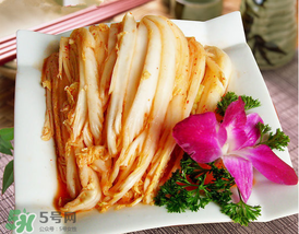 腌白菜放多少鹽？腌白菜放鹽比例