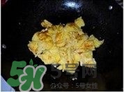 魚丸和雞蛋可以一起吃嗎？魚丸和雞蛋能不能同時吃？