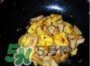 魚丸和雞蛋可以一起吃嗎？魚丸和雞蛋能不能同時吃？