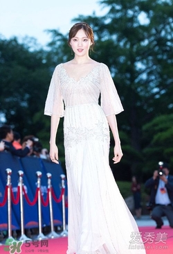 李圣經的衣服什么牌子？李圣經衣服同款