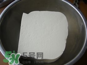 豆腐丸子散了怎么辦？豆腐丸子怎么做不散？