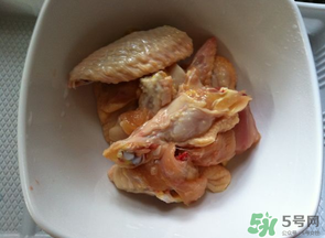 腌雞肉用什么調料？雞肉用什么腌制？