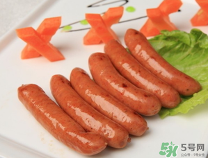 香腸過期了還能吃嗎？香腸過期一個月能吃嗎？