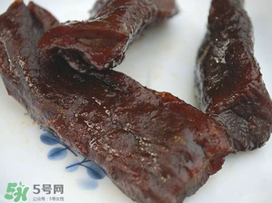 風(fēng)干牛肉是生的嗎？風(fēng)干牛肉是生的還是熟的？