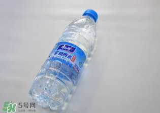 礦泉水打開后幾天不能喝？礦泉水打開后能放幾天？