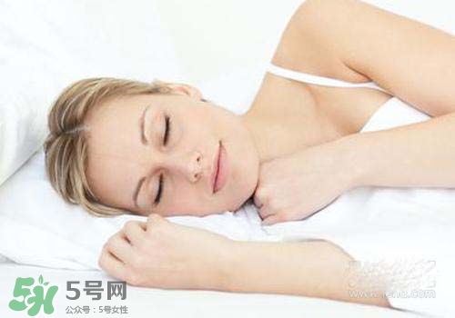 孕婦可以經(jīng)常摸肚子嗎？孕婦經(jīng)常摸肚子會(huì)怎樣？