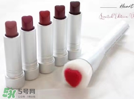 kiko2017情人節愛心口紅色號 kiko2017情人節愛心口紅試色
