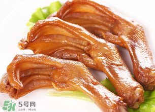 鹵鴨掌要多長時(shí)間？鹵鴨掌鹵多長時(shí)間？