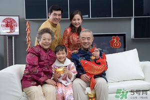 過年去女方家帶什么禮物_過年去女朋友家買什么