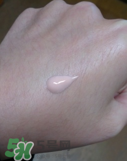 dior迪奧夢幻美肌修顏乳怎么用？迪奧修顏乳怎么用