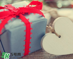 情人節送什么禮物表白?情人節表白送什么女生?