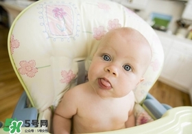 寶寶輔食一天吃幾次？寶寶每天吃輔食次數