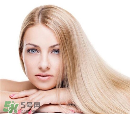 拉直頭發前要洗頭嗎?拉直頭發前要不要洗頭?