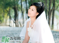 拍婚紗照可以戴眼鏡嗎？拍婚紗照戴眼鏡好不好？