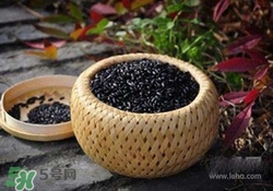 頭發(fā)細(xì)軟怎么變粗？頭發(fā)細(xì)軟怎么辦？