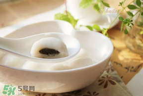 坐月子可以吃湯圓嗎？坐月子可以吃黑芝麻湯圓嗎？