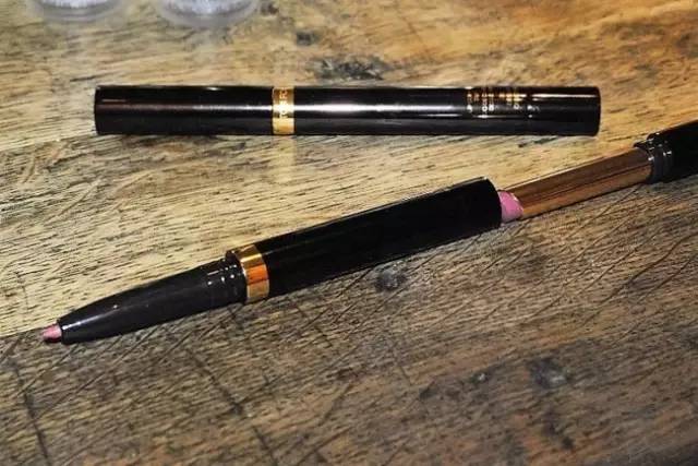 tom ford和迪奧哪個好？tom ford口紅和dior口紅哪個好？