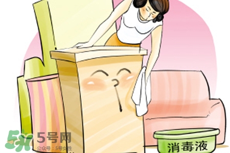 消毒液能洗衣服嗎？消毒液能和洗衣液一起用嗎？