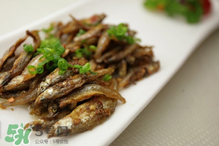 小魚仔熱量高嗎？吃小魚仔會胖嗎？