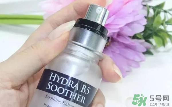 ahc神仙水和b5水區別 ahc神仙水和ahc b5玻尿酸精華哪個好？