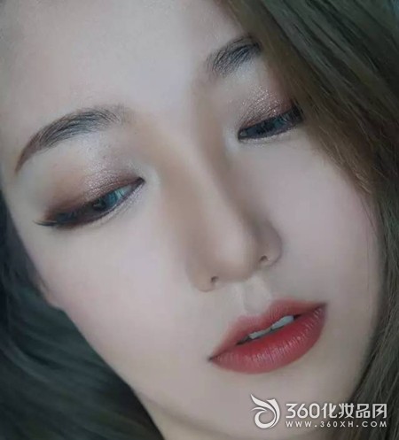 干玫瑰色適合什么膚色？干玫瑰色口紅適合黃皮嗎？