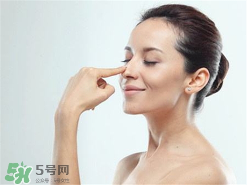 假體隆鼻多久可以化妝？假體隆鼻多久可以敷面膜？