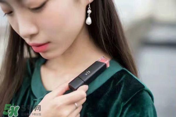 唇釉成膜是什么意思？唇釉怎么成膜？