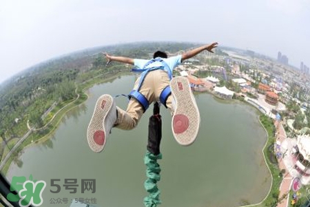 蹦極有身高限制嗎？蹦極對身高有要求嗎？