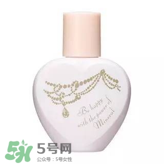 粉底液卡粉怎么辦？粉底液卡粉怎么補(bǔ)救？