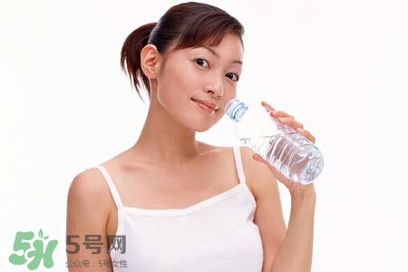 春天要多喝水嗎？春天多喝水有什么好處？