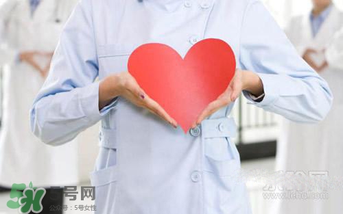 吃野芹菜會中毒嗎？吃野芹菜中毒了怎么辦？
