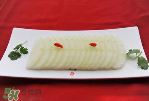 冬瓜要去皮嗎？冬瓜皮能吃嗎？