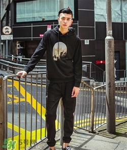 男士衛衣配什么褲子？男士衛衣搭配什么褲子好看？
