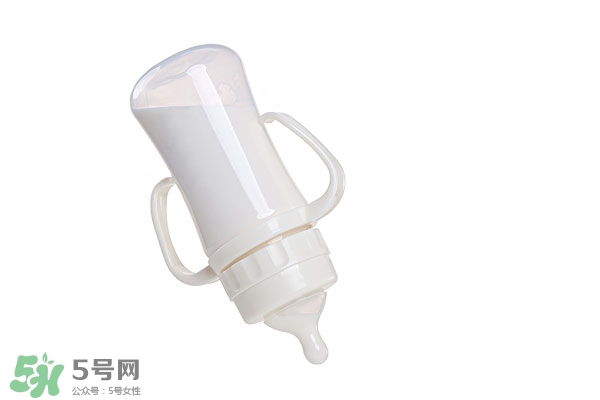 奶瓶什么材質好 哪個材質的奶瓶最好 