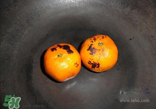 烤橘子怎么烤？烤橘子用什么火烤？