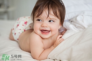 6月齡寶寶發育指標 6月齡寶寶發育標準
