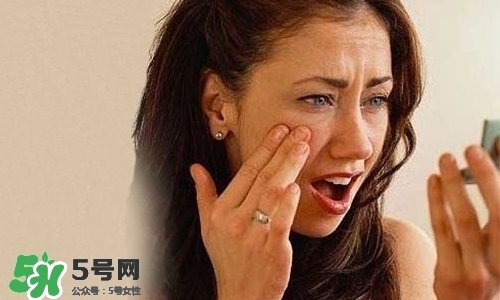 臉色發(fā)黃是什么原因？臉色發(fā)黃吃什么調理更好？