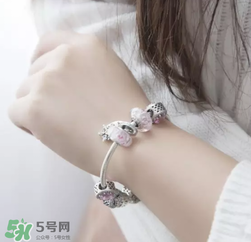 潘多拉2017新品桃花系列在哪里買？pandora桃花系列國內(nèi)有賣嗎？