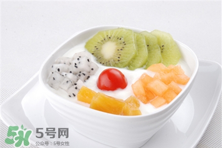 皮膚過(guò)敏可以喝酸奶嗎？皮膚過(guò)敏能不能喝酸奶？