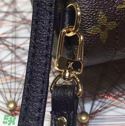 lv雙肩包怎么看真假？lv雙肩包真假辨別