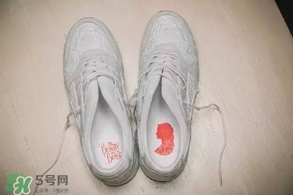 asics tiger美女與野獸合作款有哪些？asics美女與野獸多少錢？