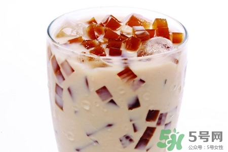 一點點為什么突然火了？1點點奶茶為什么那么火？