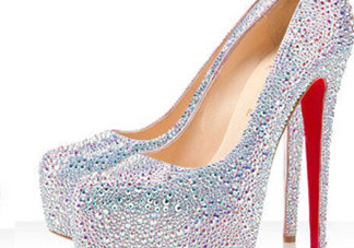 cl鞋子一般多少錢？Christian Louboutin鞋子專柜價格